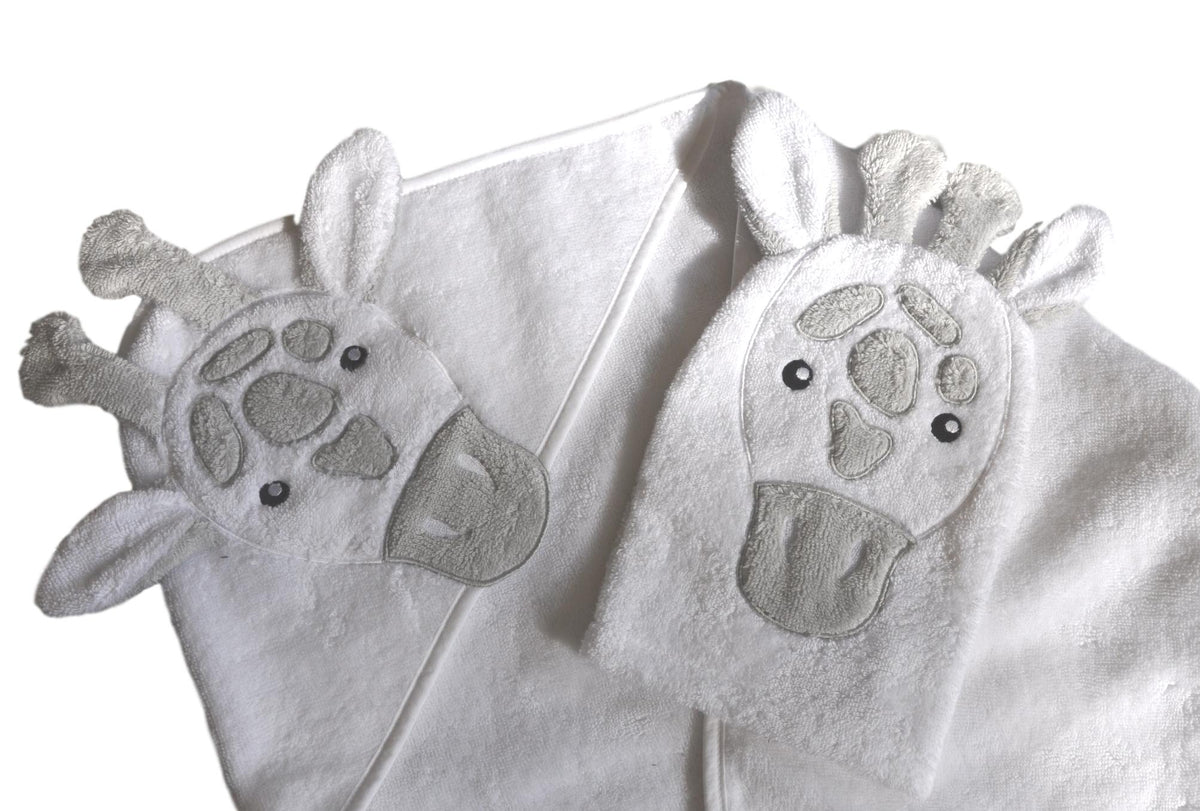 Giraffe hotsell hooded towel
